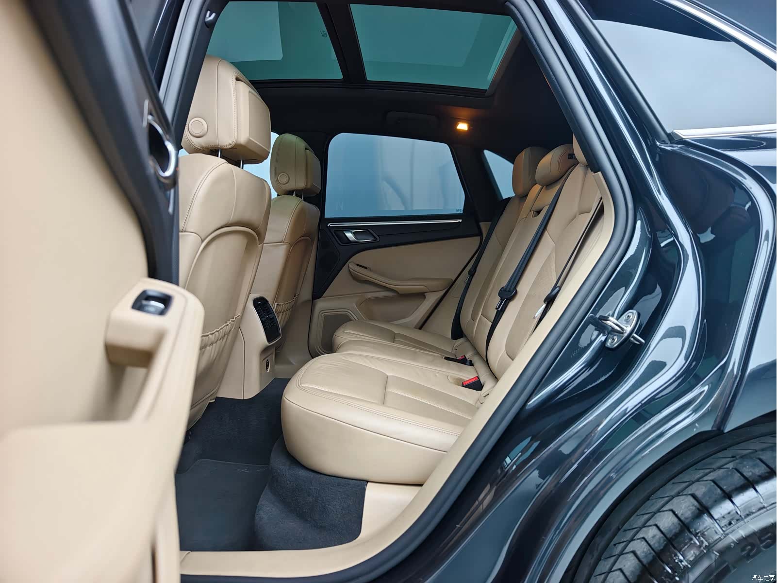 Porsche Macan, 2021 12