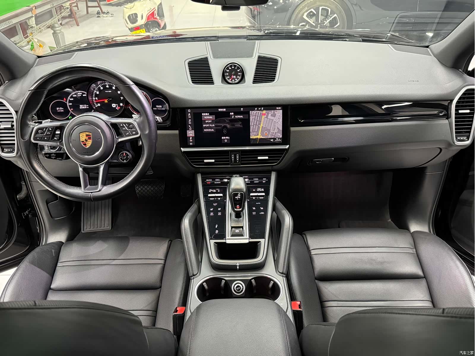Porsche Cayenne, 2018 12