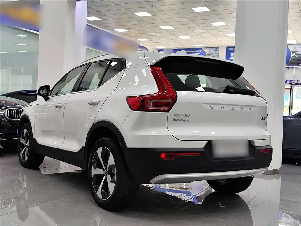 Volvo XC40