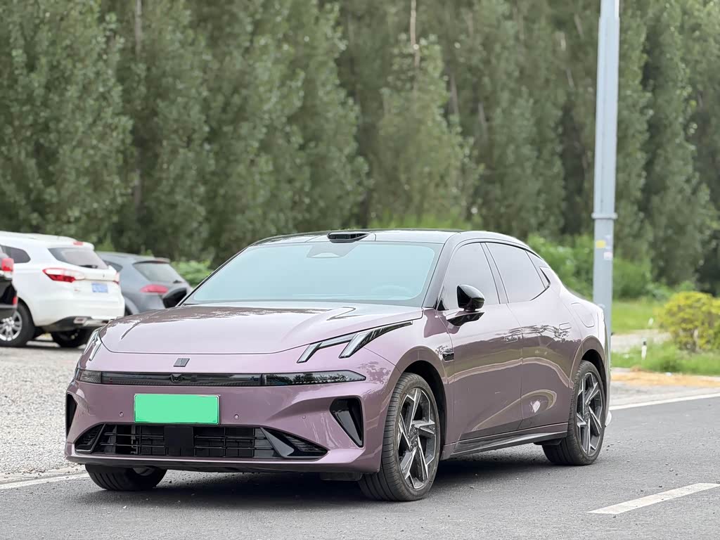 Lynk & Co 07 EM-P