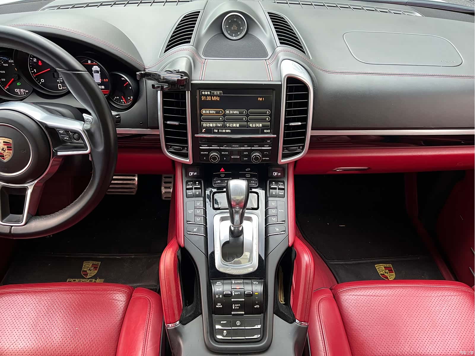 Porsche Cayenne, 2016 7