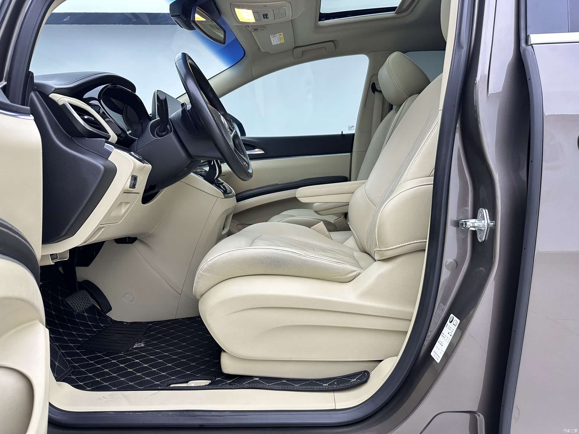Buick GL8, 2024 8