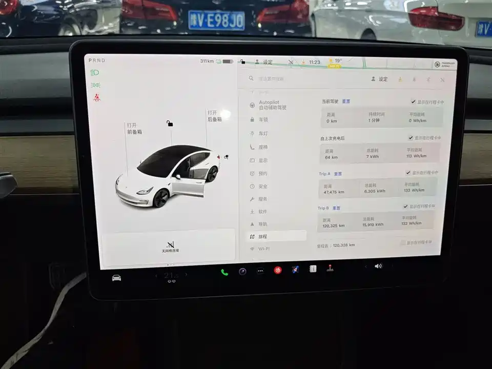 Tesla Model 3 Tesla Model 3