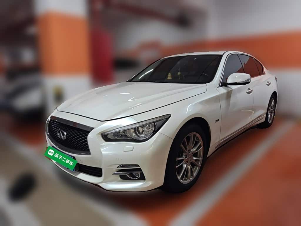 Infiniti Q50L