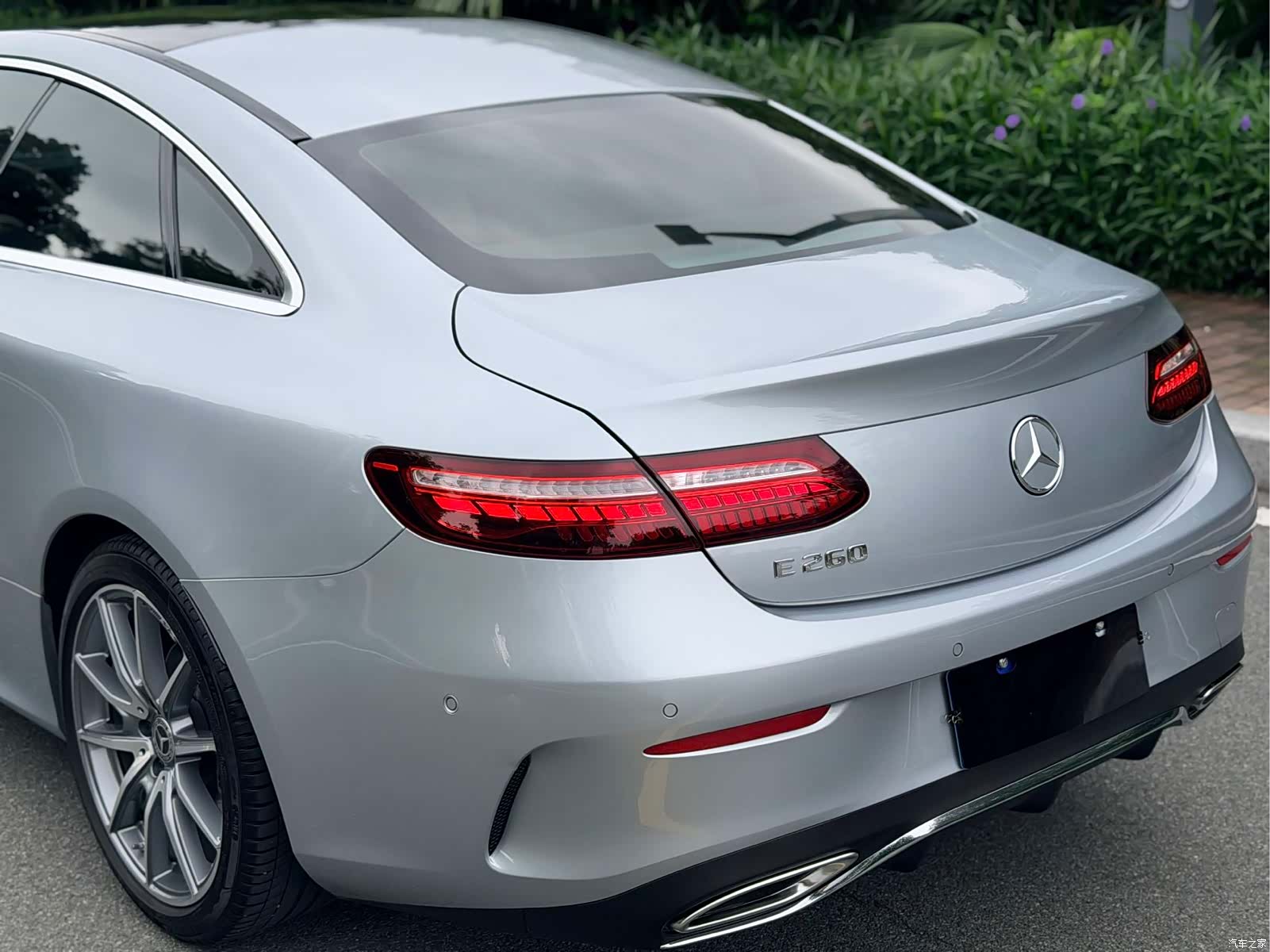 Mercedes-Benz E-Class, 2022 14