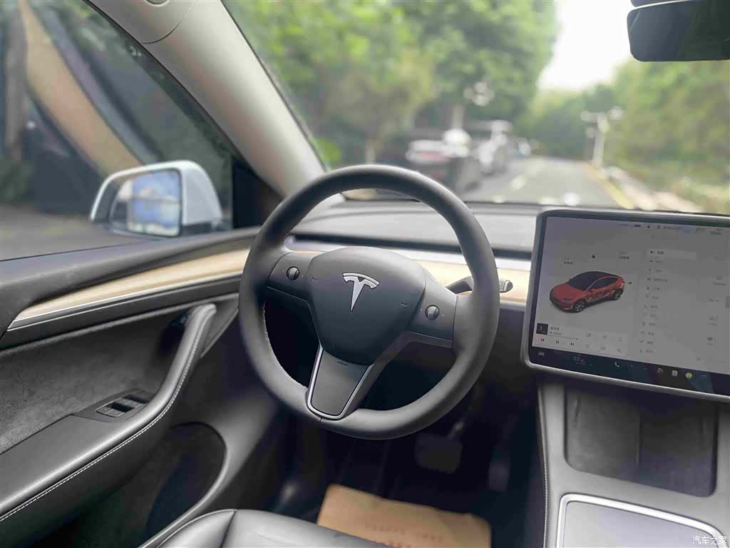 Tesla Model Y, 2021 17