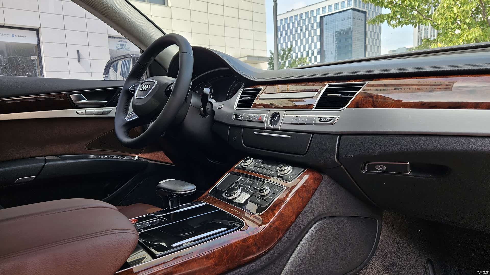 Audi A8L, 2012 13
