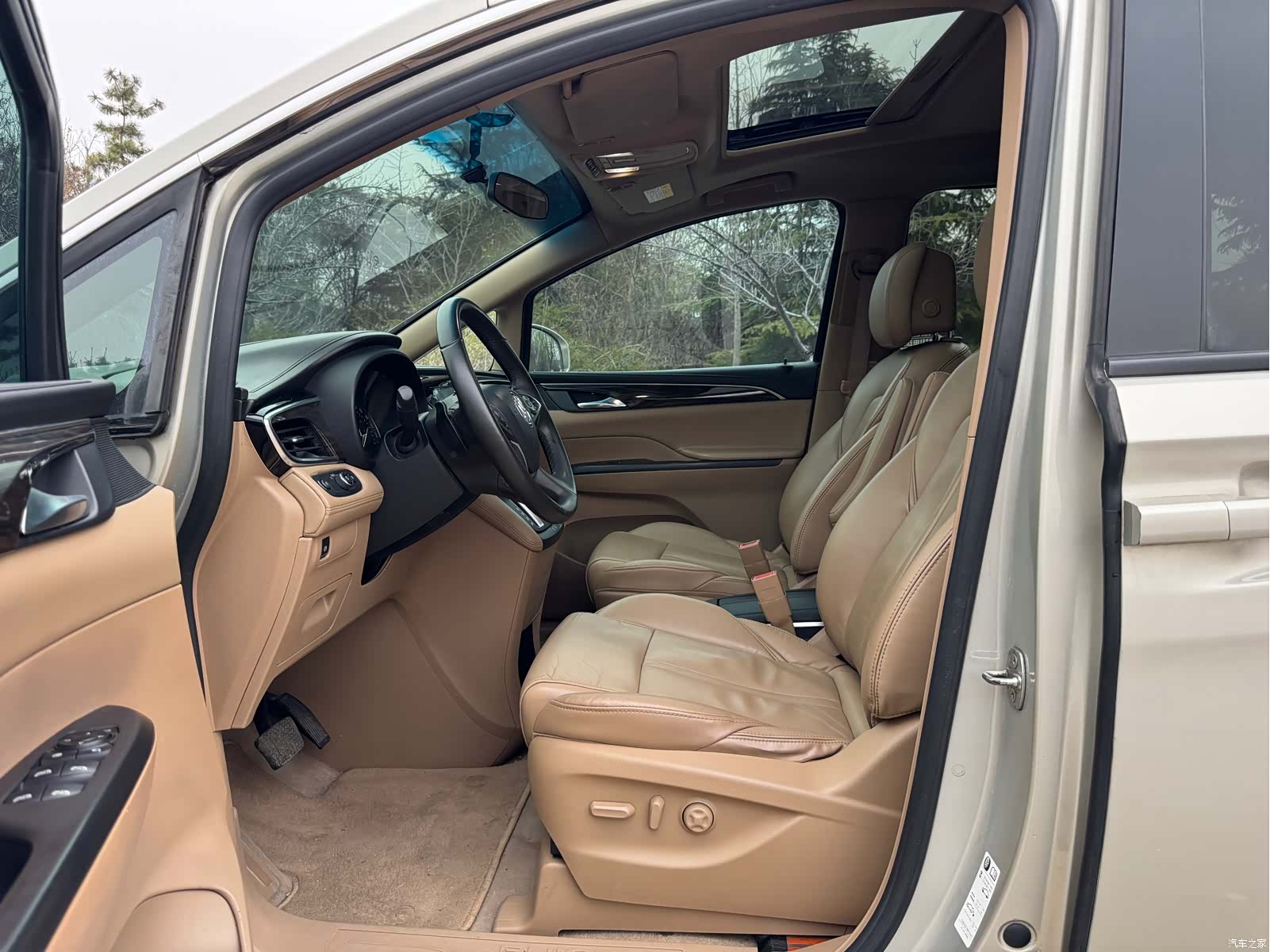 Buick GL8, 2017 9