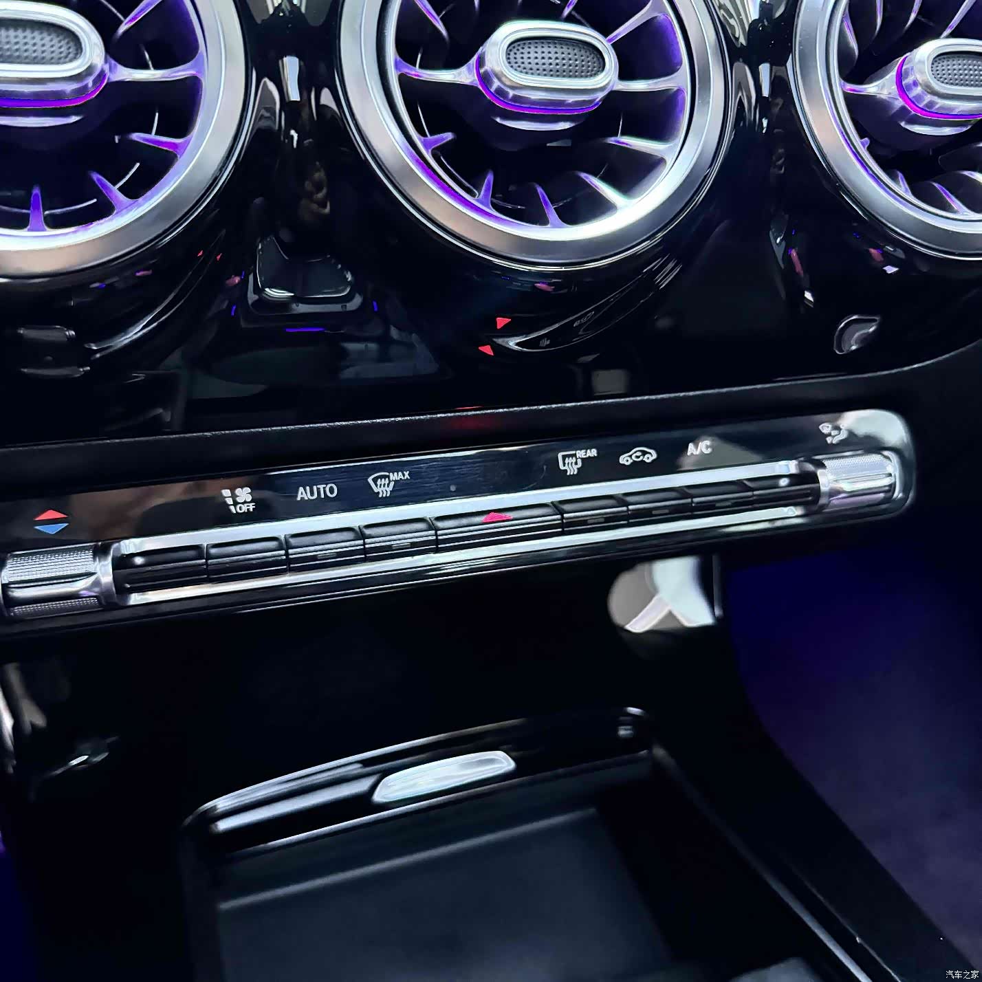 Mercedes-Benz CLA, 2020 10