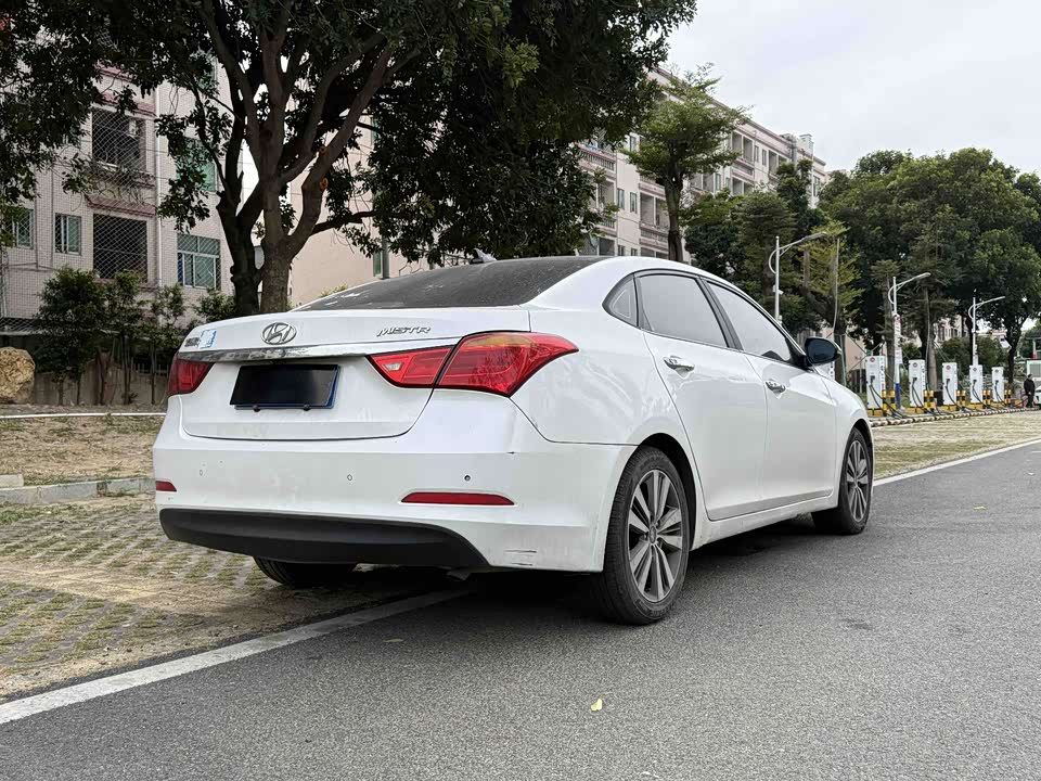 Hyundai Name picture