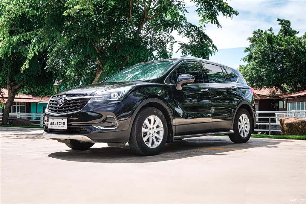 Buick Envision Plus, 2022 1