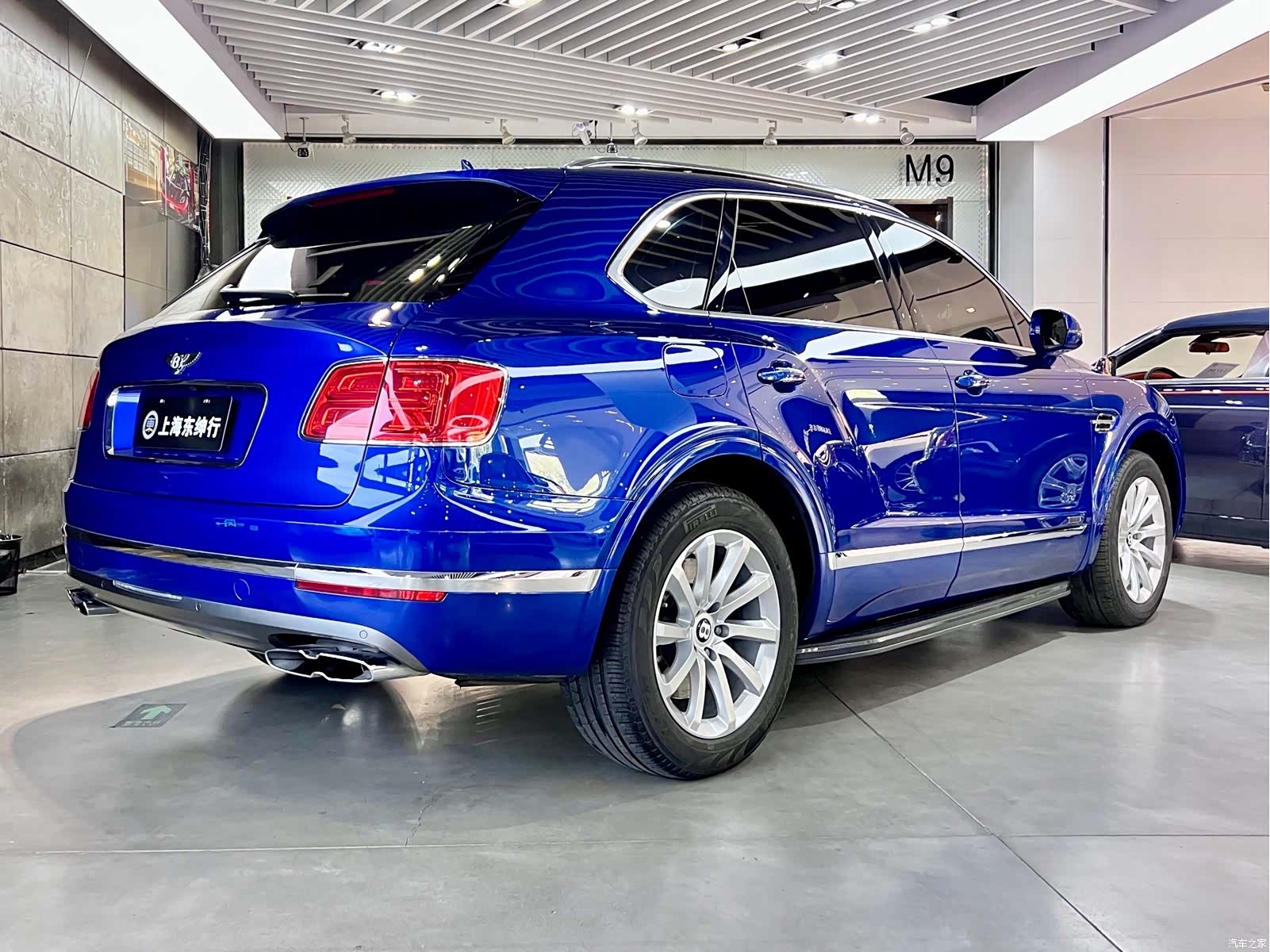 Bentley Bentayga, 2017 4