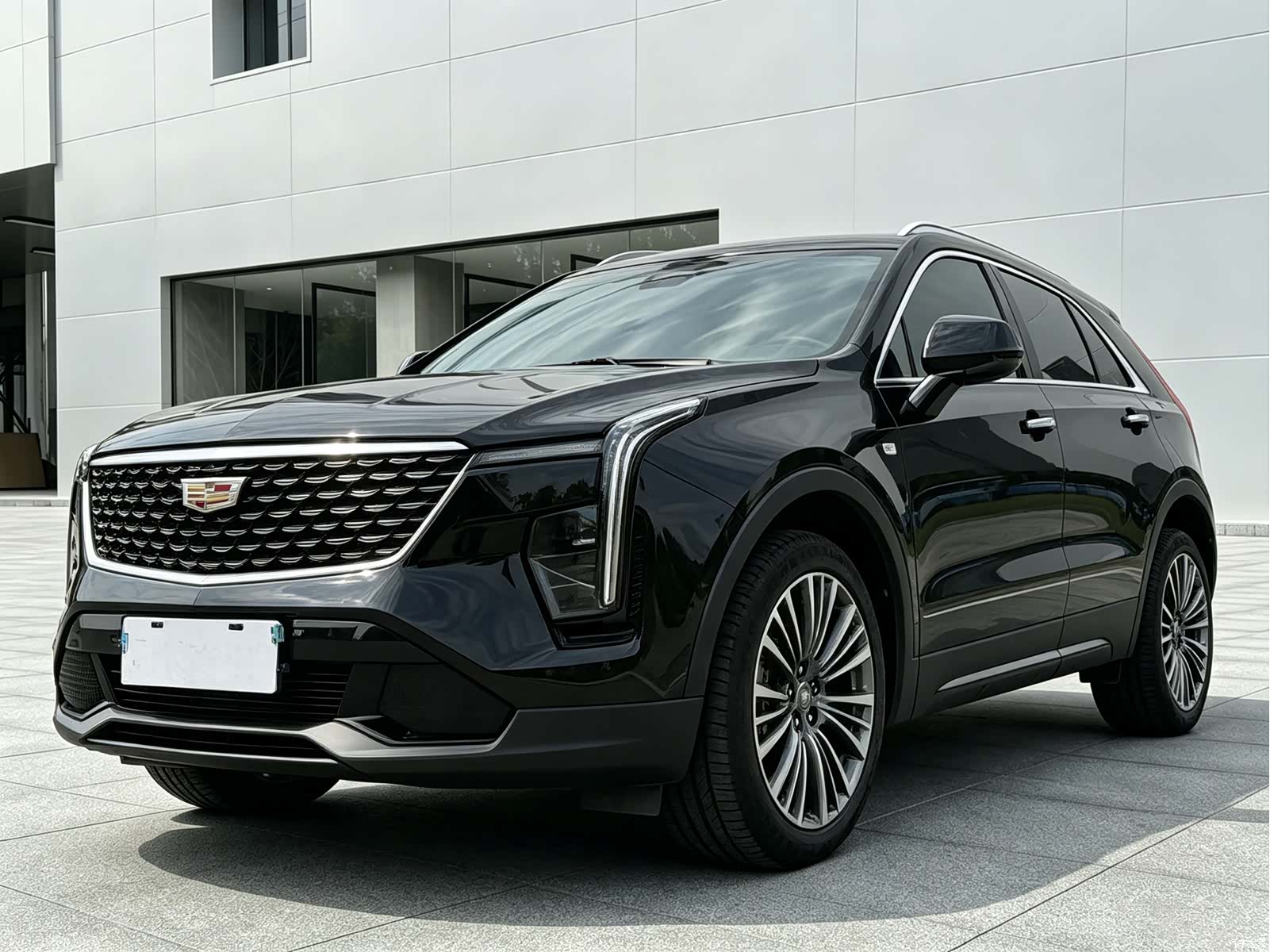 Cadillac XT4, 2023 1