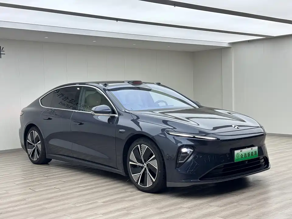 NIO ET7
