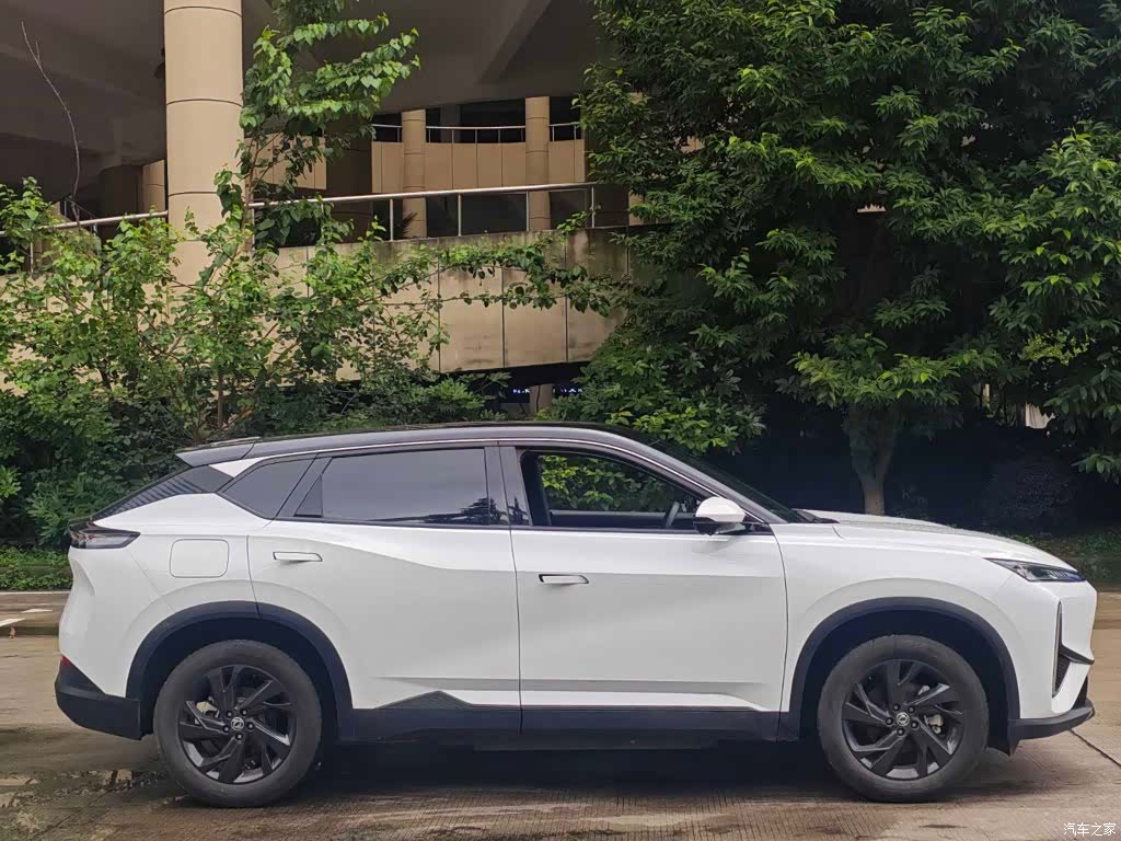 DongFeng L7, 2025 15