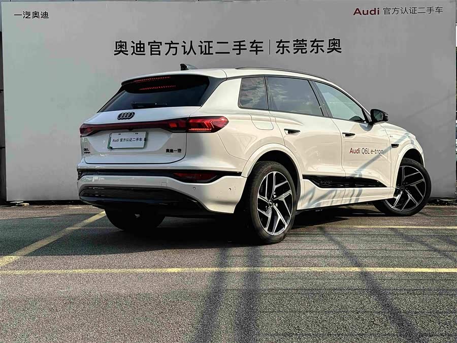 Audi Q6L e-tron 2025, фото 4