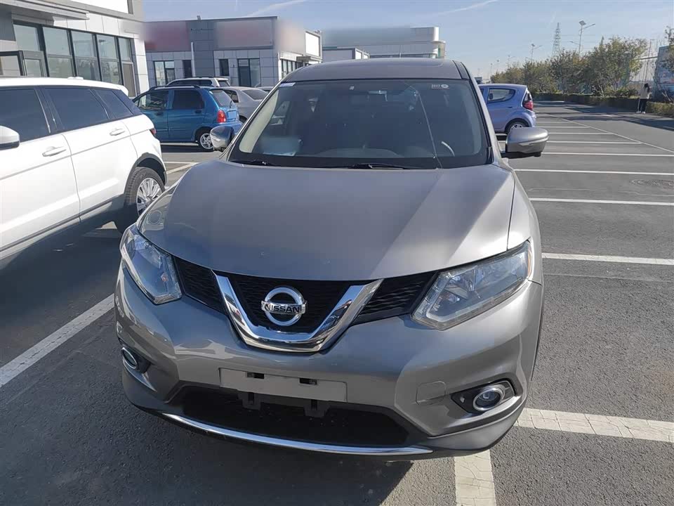 Nissan Qijun