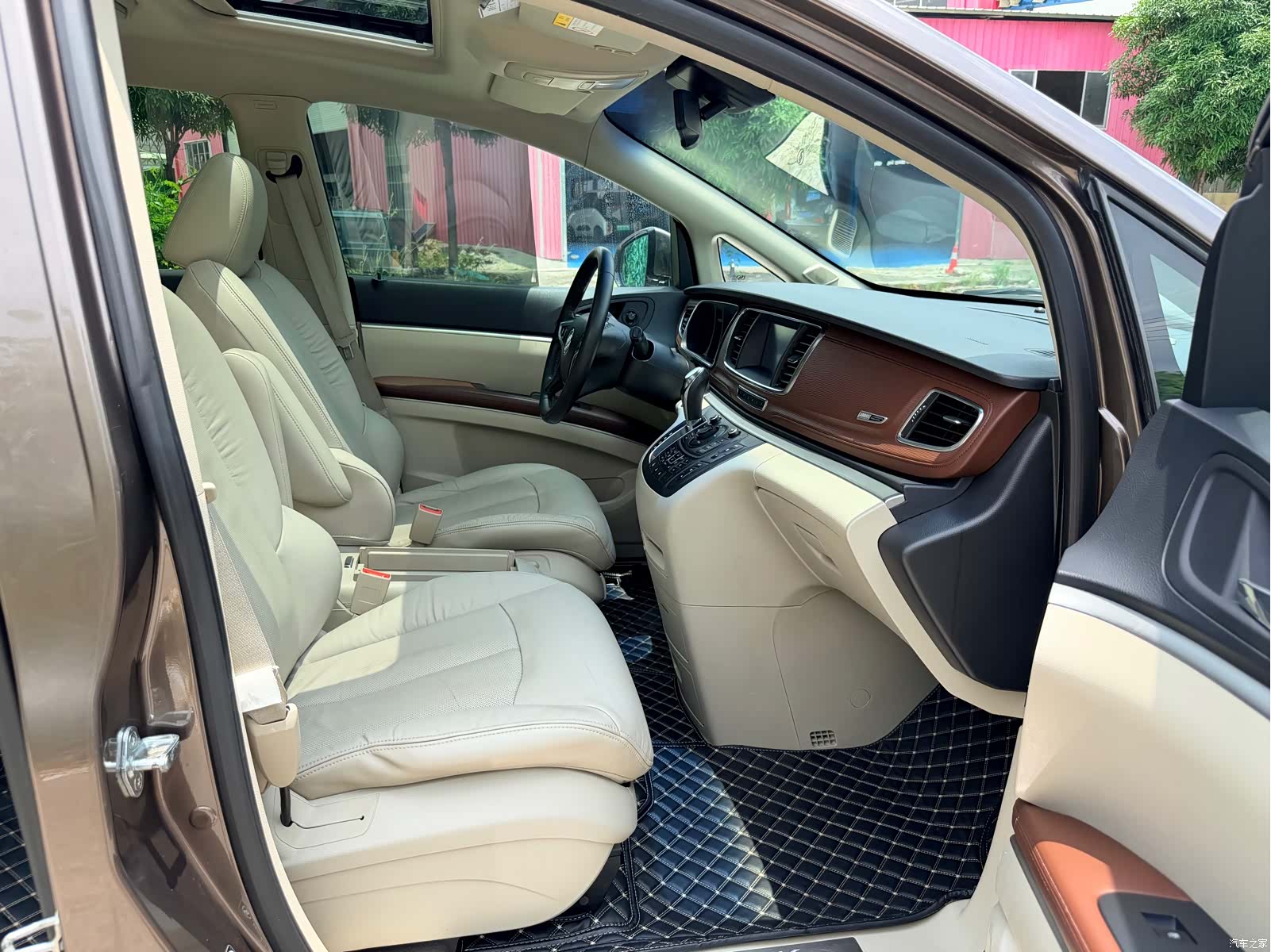 Buick GL8, 2015 22