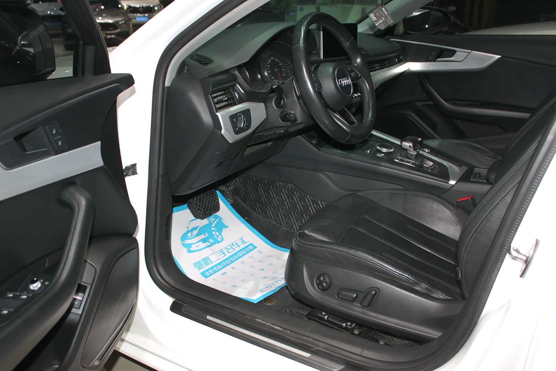 Audi A4L, 2017 10