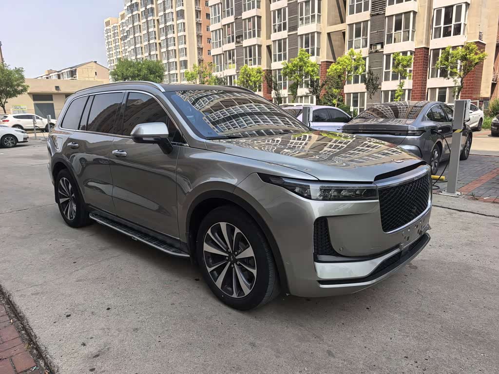 Li Auto ONE