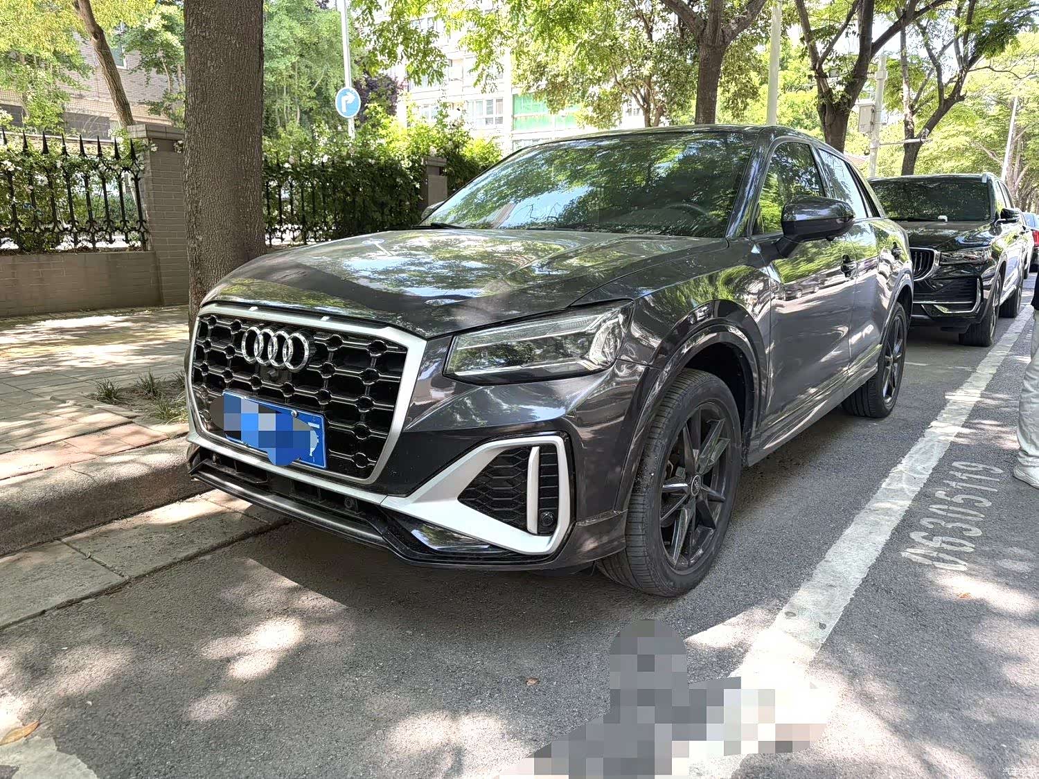 Audi Q2L, 2023 1