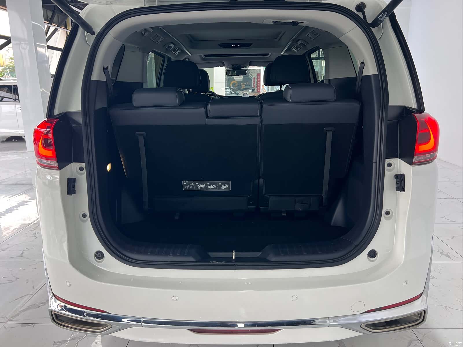 Trumpchi M8, 2022 28