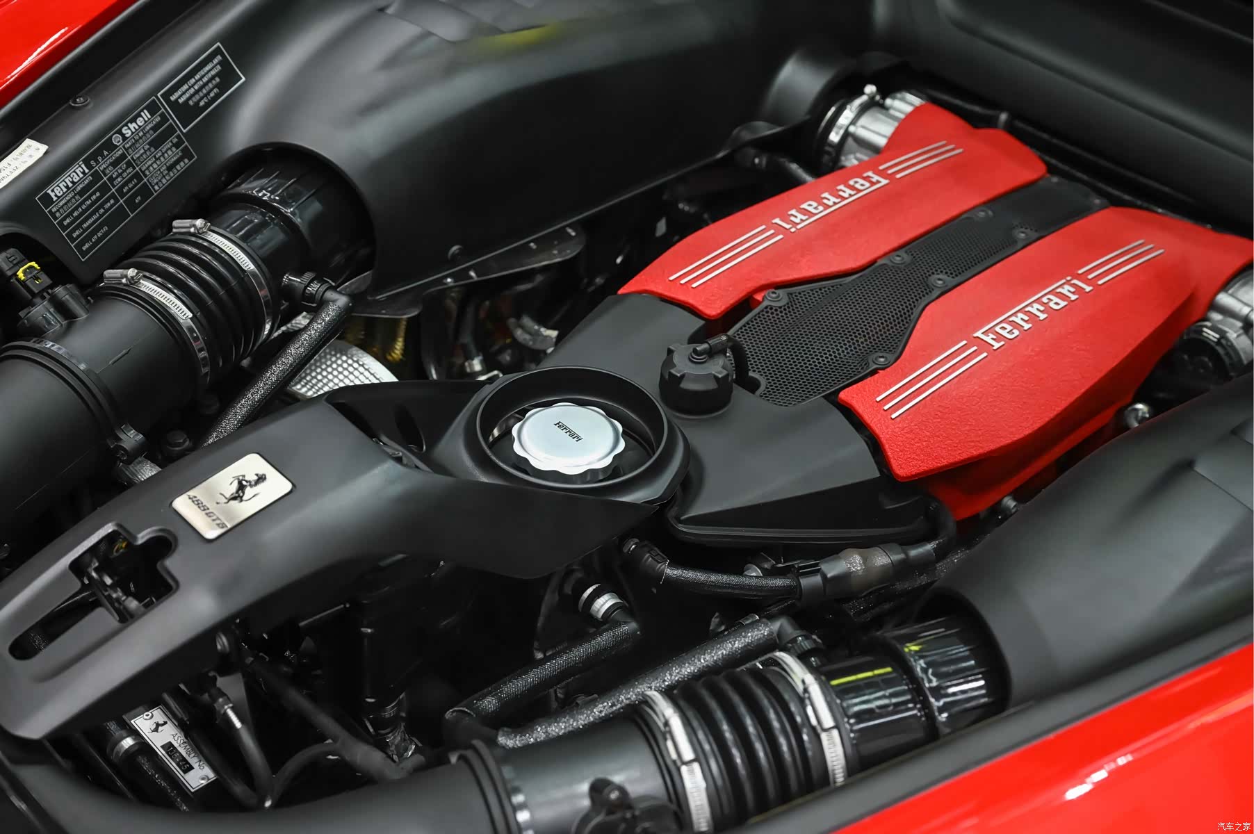 Ferrari 488, 2016 11
