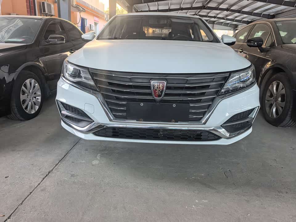 Roewe i6