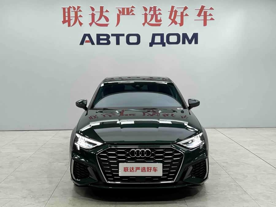 Audi A3 2023, фото 2