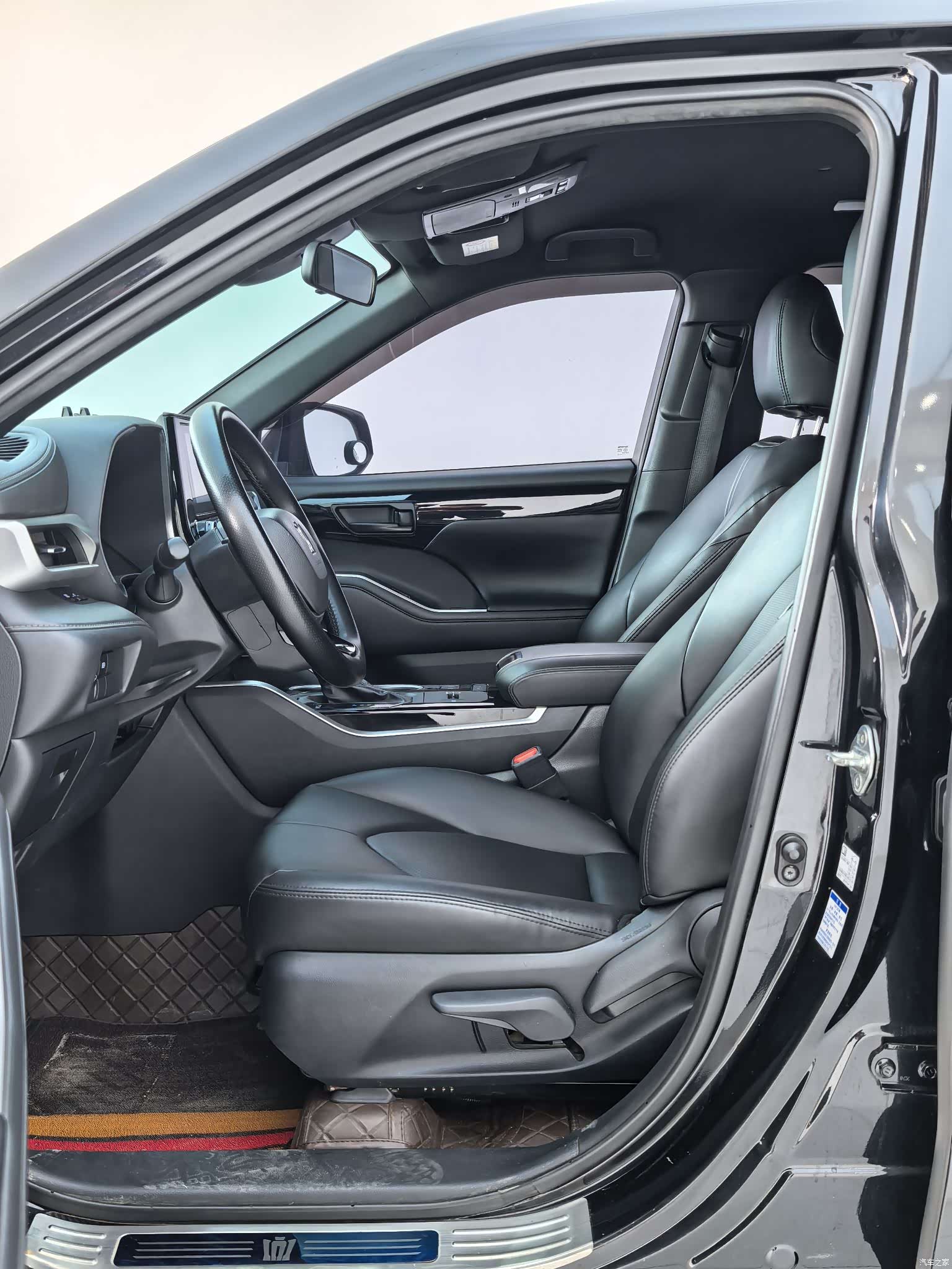 Toyota Crown, 2022 6
