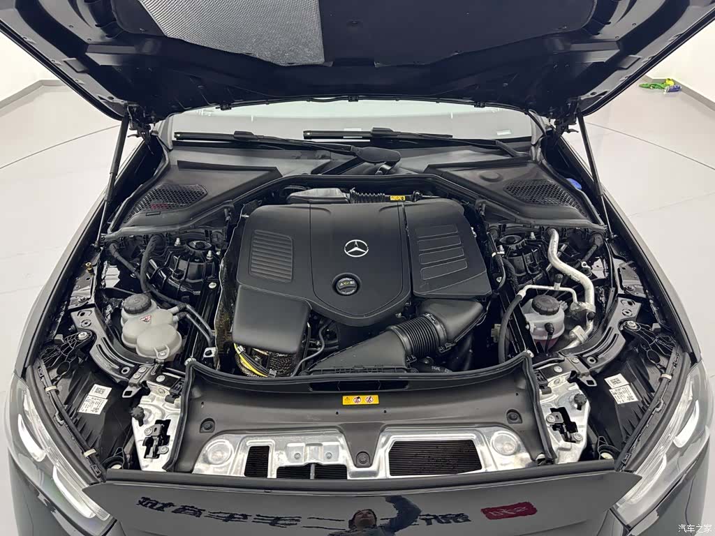 Mercedes-Benz E-Class, 2025 25