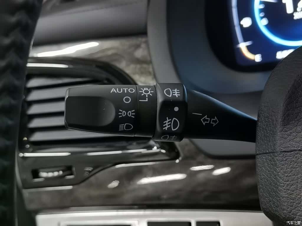 BYD Tang, 2016 21