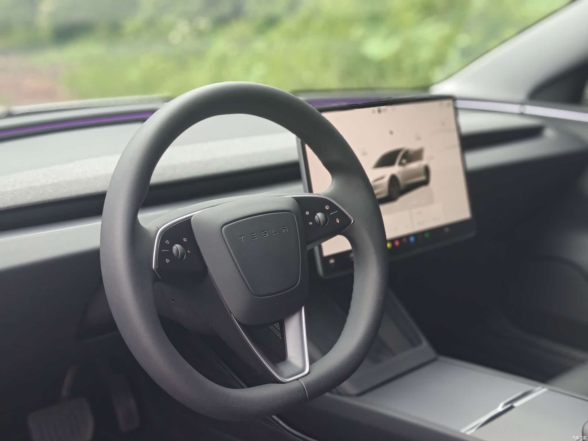Tesla Model 3, 2024 4