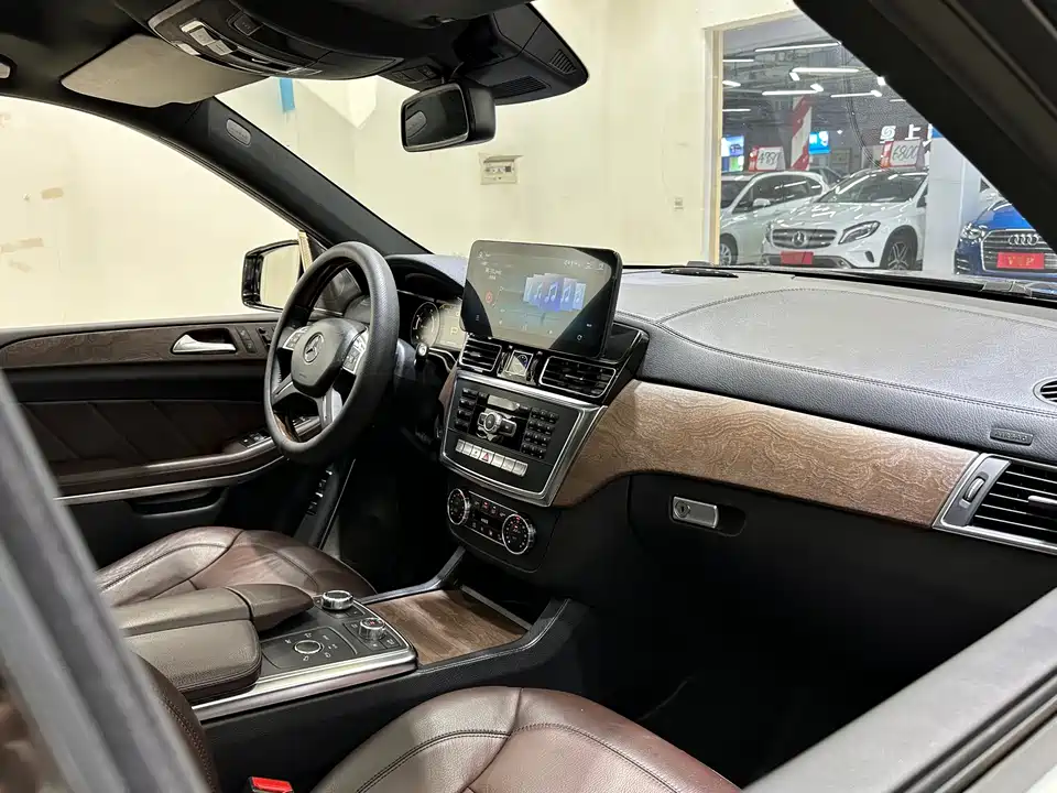 Mercedes-Benz GL grade