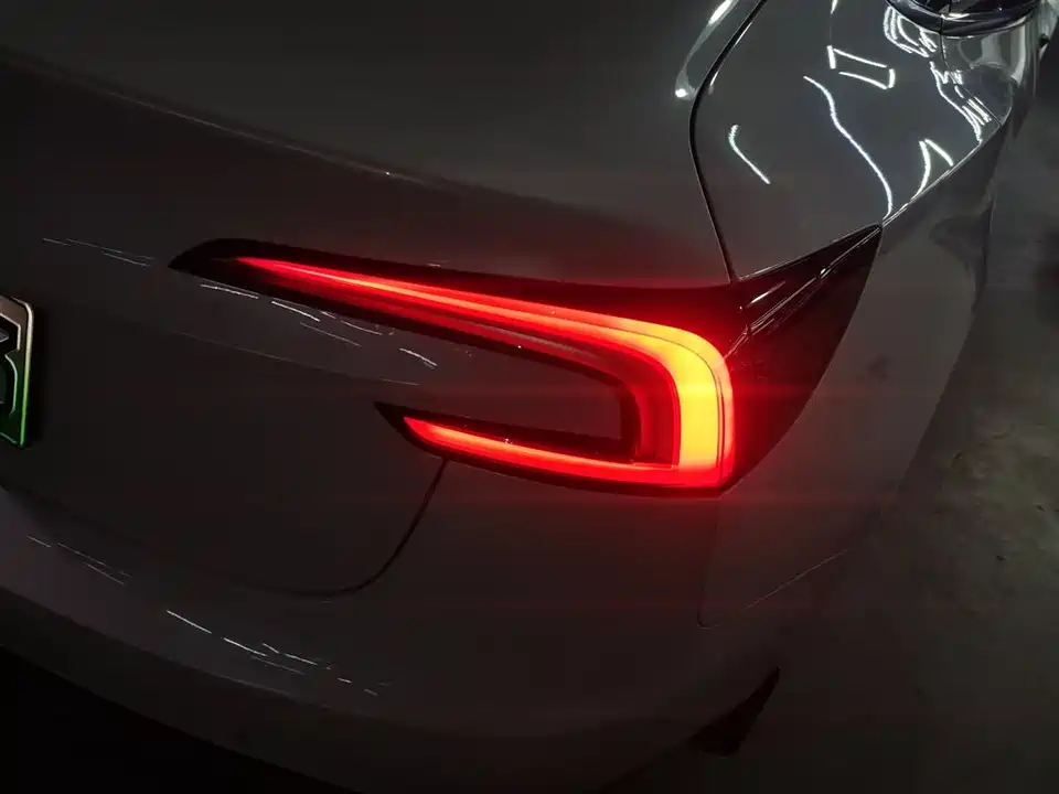 Tesla Model 3 Tesla Model 3