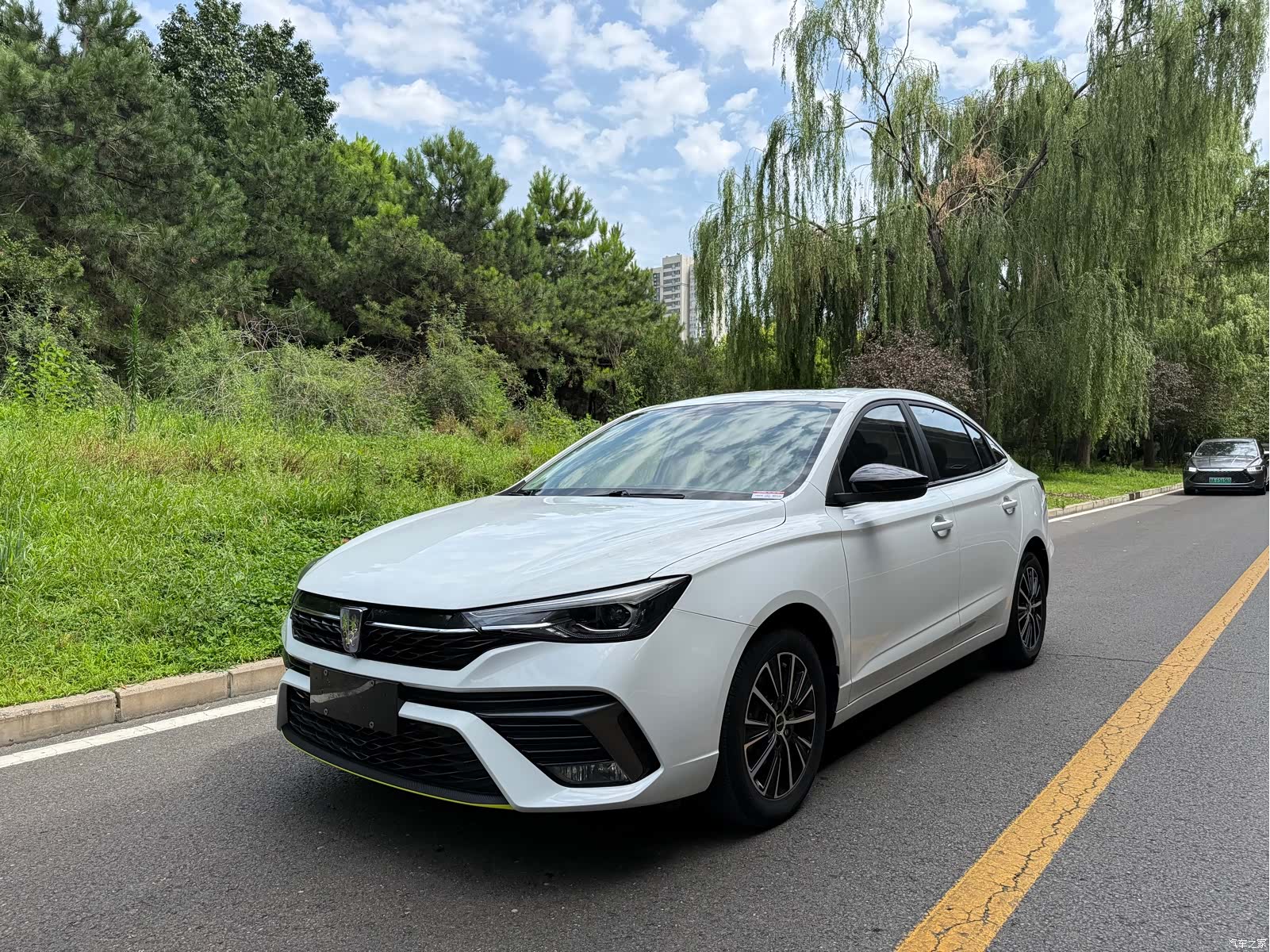 Roewe i5, 2021 1