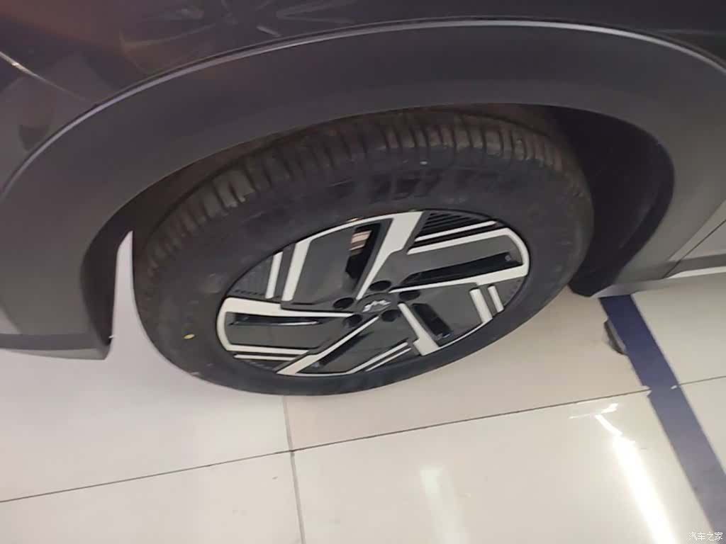 Wuling Starlight, 2026 23