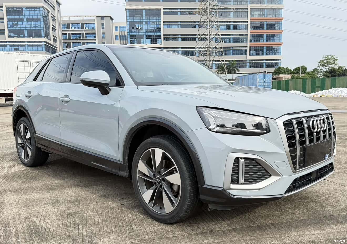 Audi Q2L, 2022 3