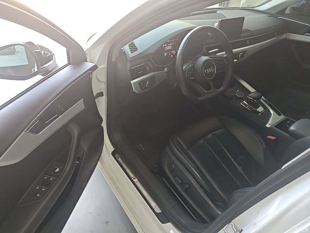 Audi A4L, 2018 23