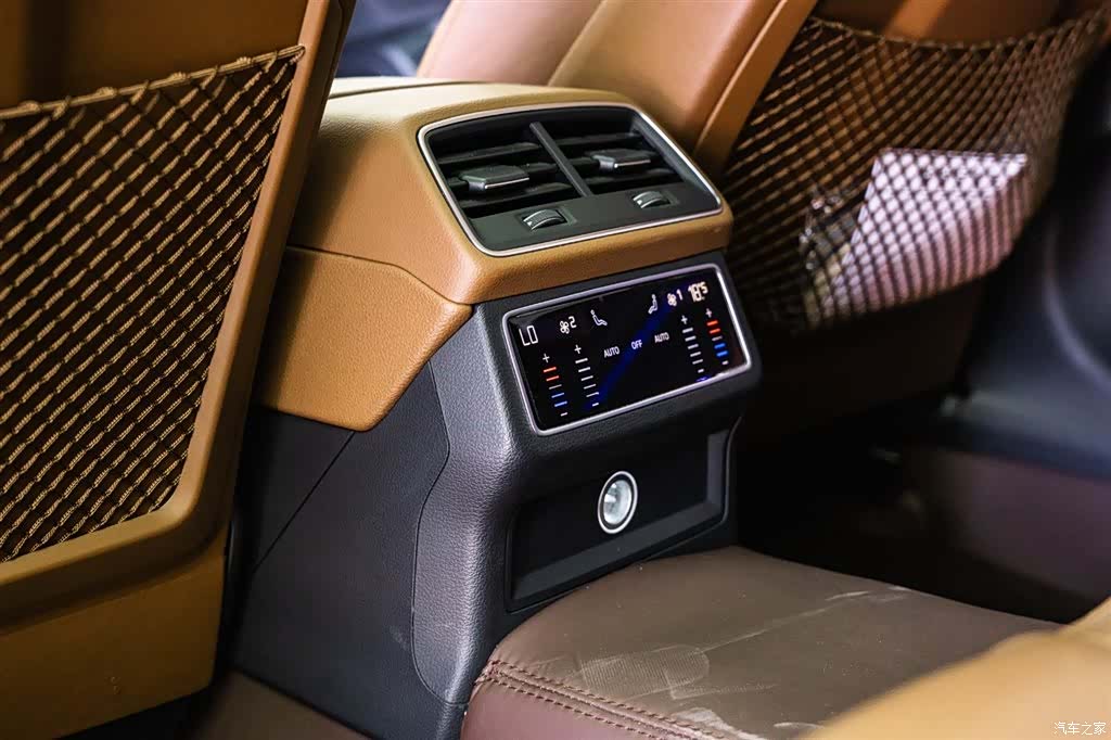 Audi A6L, 2021 16
