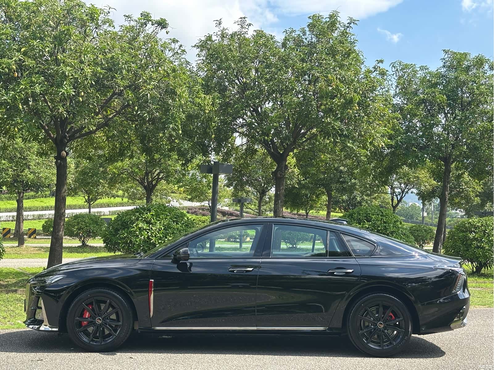 Hongqi H6, 2025 24