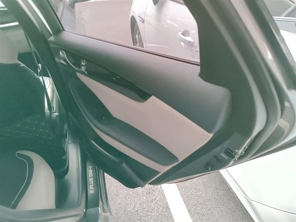 BYD Qin Yuan BYD Qin Yuan