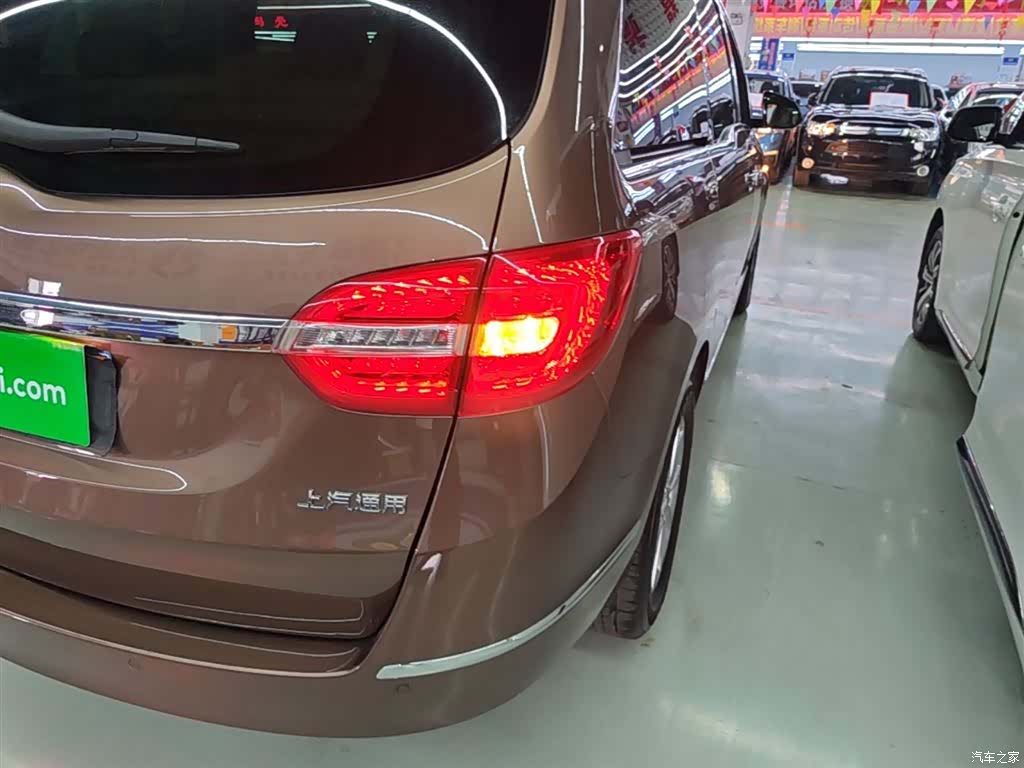 Buick GL8, 2020 8