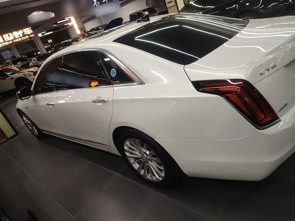 Cadillac CT6
