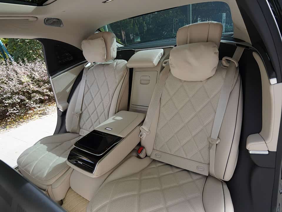 Mercedes-Benz Maybach S-class