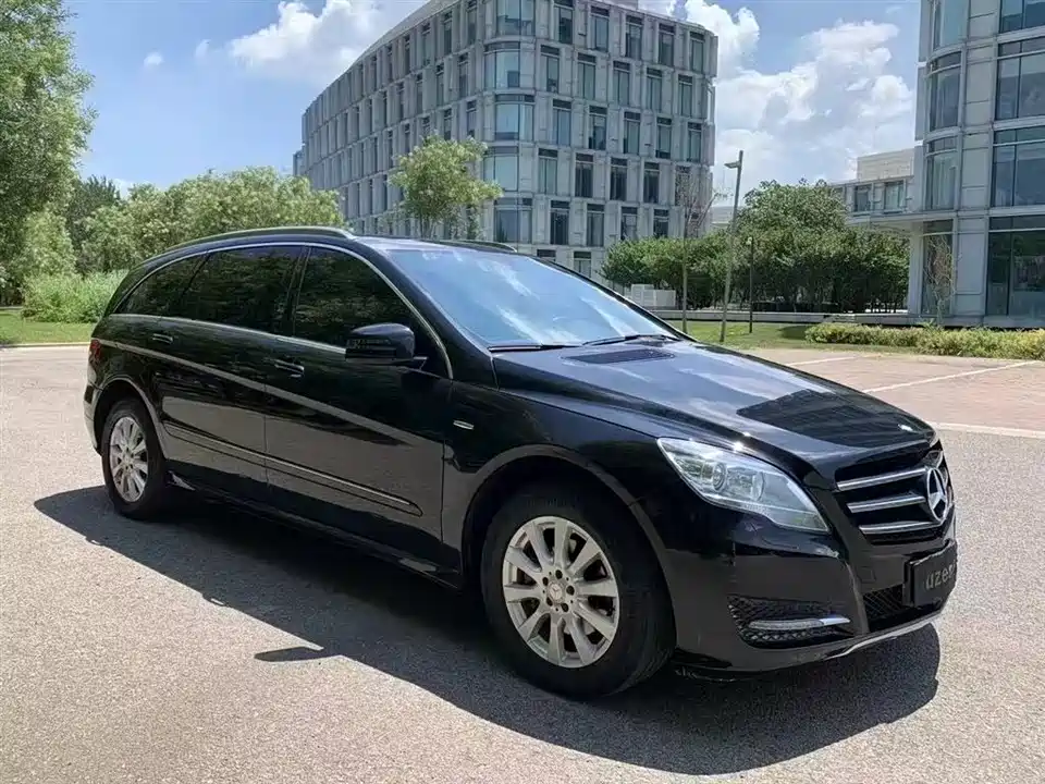 Mercedes-Benz R-class