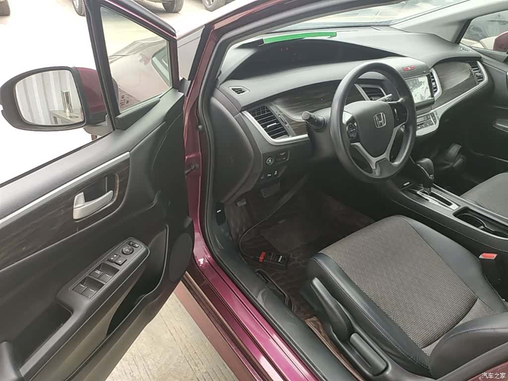 Honda Jade, 2018 16