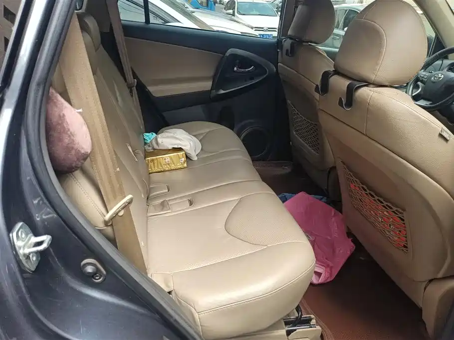 Toyota RAV4 Rongfang