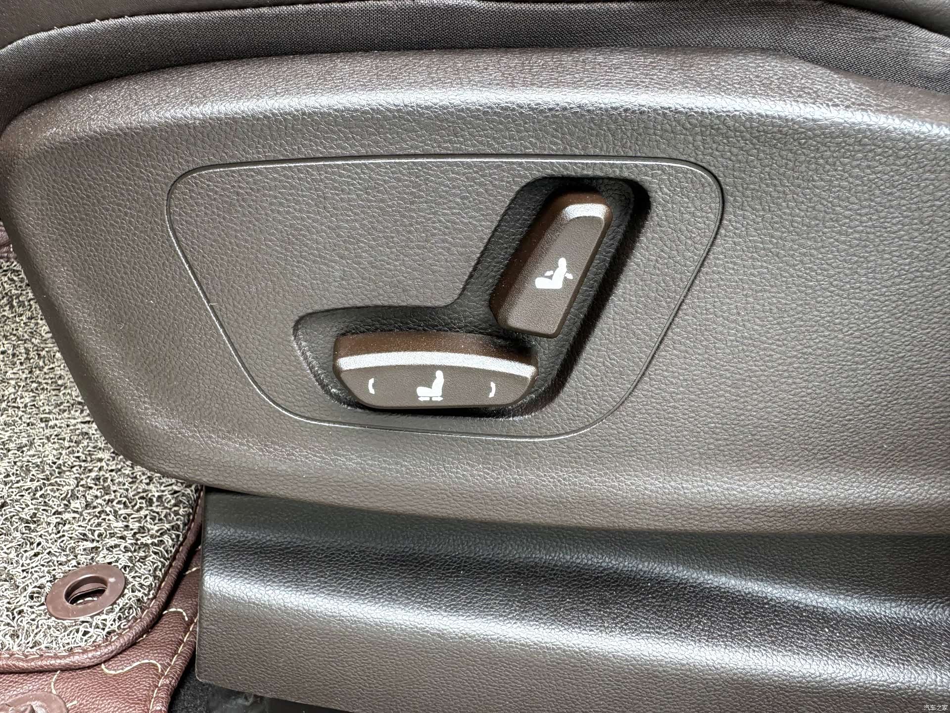 Wuling 730, 2017 22
