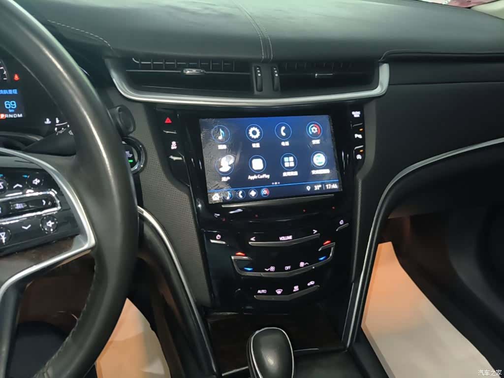 Cadillac XTS, 2019 13